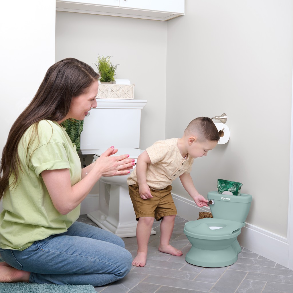 INGENUITY-Toaleta-detska-so-zvukom-My-Size™-zelena-11124-040_ING_POTTY_LS_CROP_0704.jpg